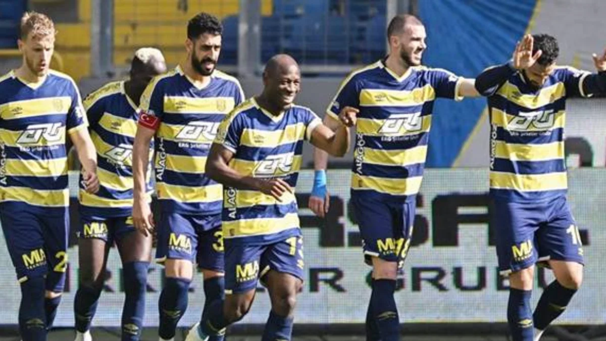 MKE Ankaragücü 3-1 Gaziantep FK (Maç Sonucu) Ankaragücü'nden kritik 3 puan!