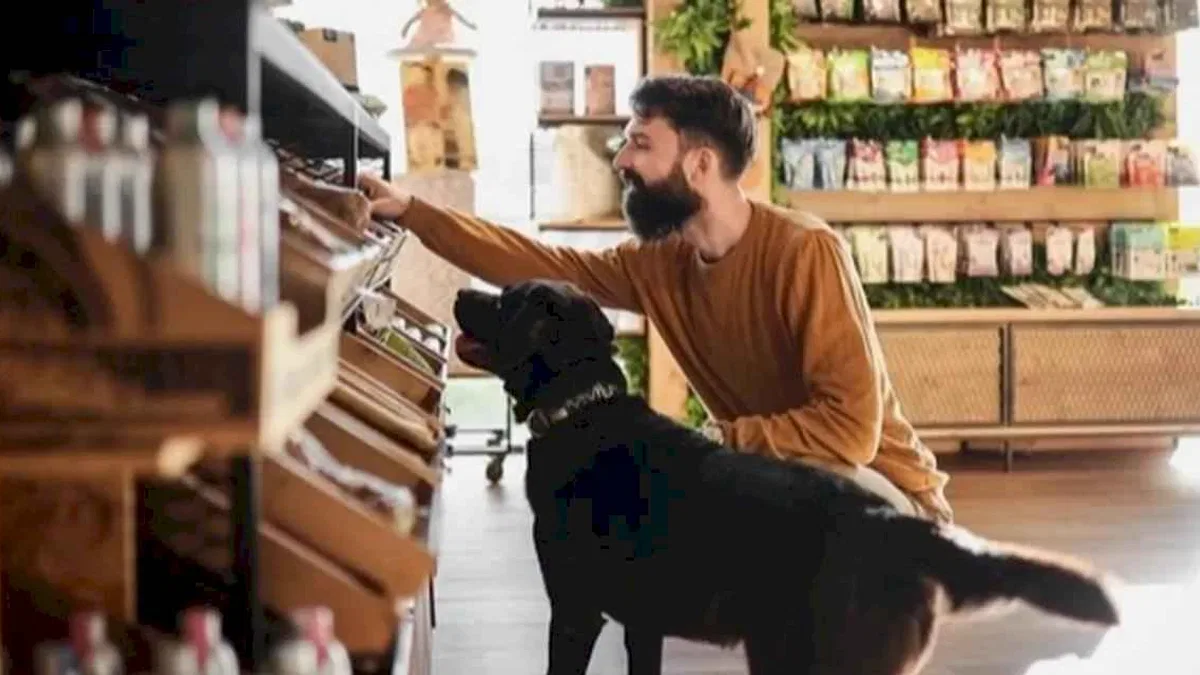 Köpek ve kedi sahipleri sürdürülebilir diyetlere daha açık
