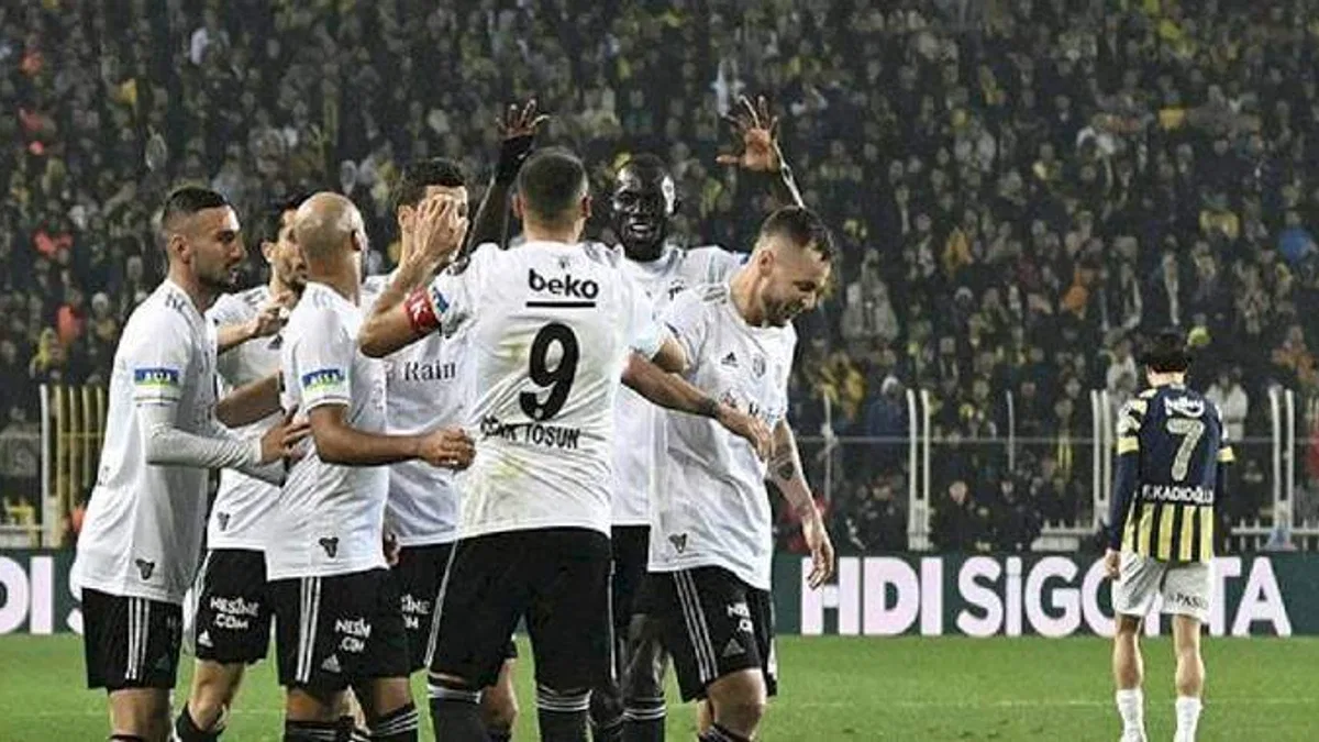 Fenerbahçe 2-4 Beşiktaş (MAÇ SONUCU - ÖZET) Kartal Kadıköy'de uçtu!