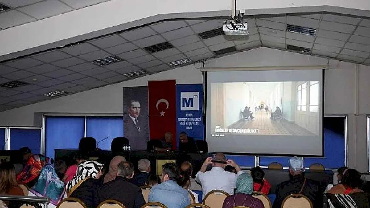 Konya Büyükşehir'den Görme Engelliler İçin Sesli Betimlemeli Film Etkinliği