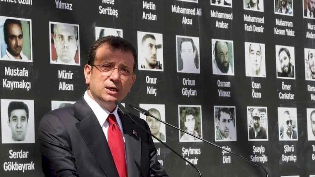 15 Temmuz şehitleri İBB önünde anıldı