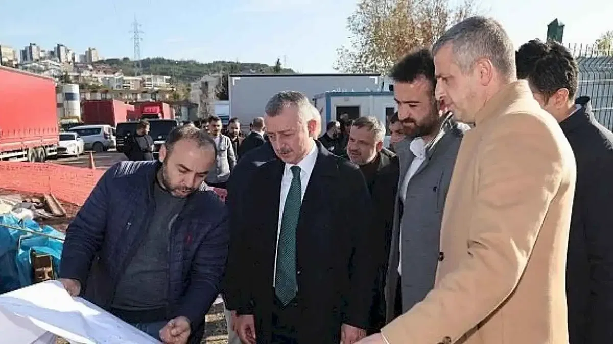 Solaklar'a şimdi de yaya üst geçidi geliyor