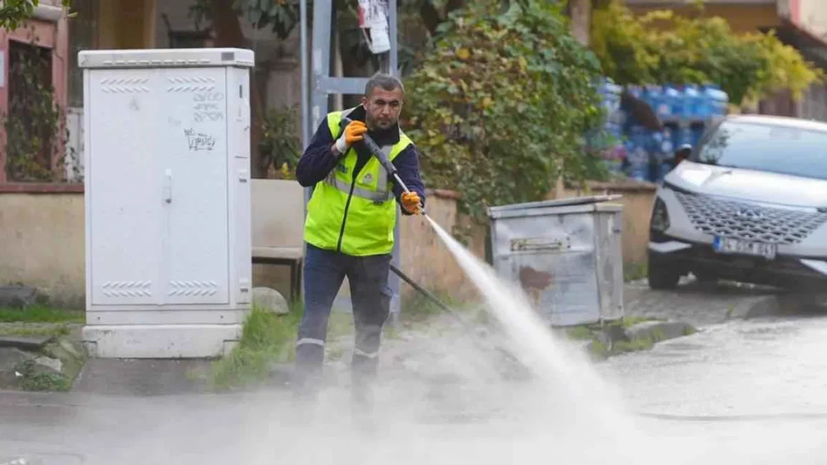 İstanbul Maltepe’de toplu temizlik seferberliği sürüyor
