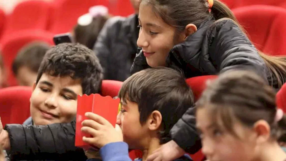 Başkan Aras’ın sinema hediyesine Muğla'da büyük ilgi