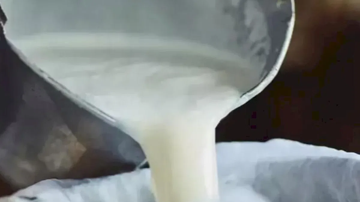İçme sütü ve tereyağında düşüş... Ayran ve kefir üretimi arttı