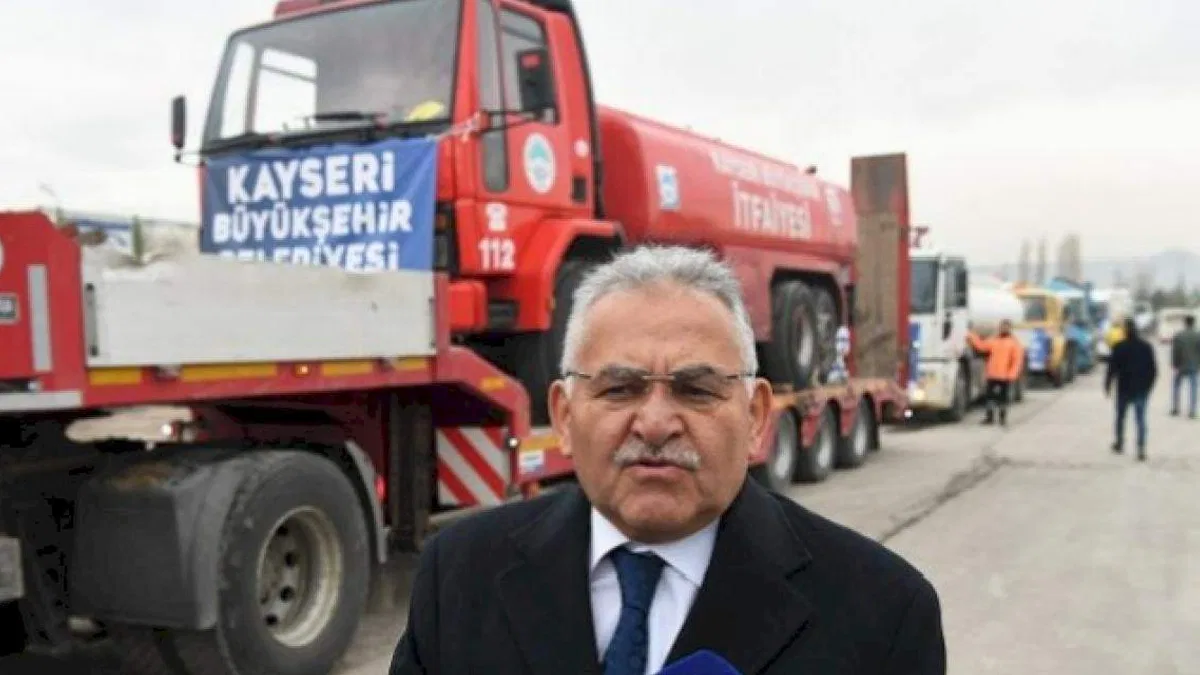 Kayseri Büyükşehir sel felaketinde de yaraları sarıyor
