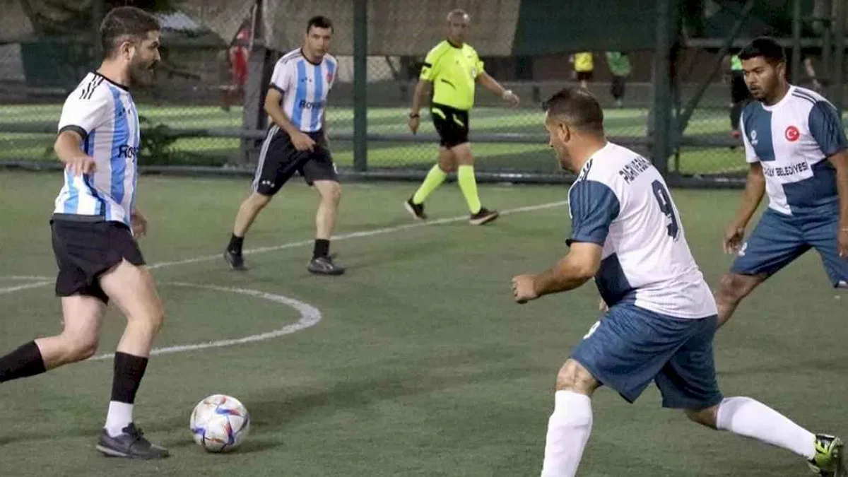 Konya Karatay'da 'birimler arası' futbol turnuvası