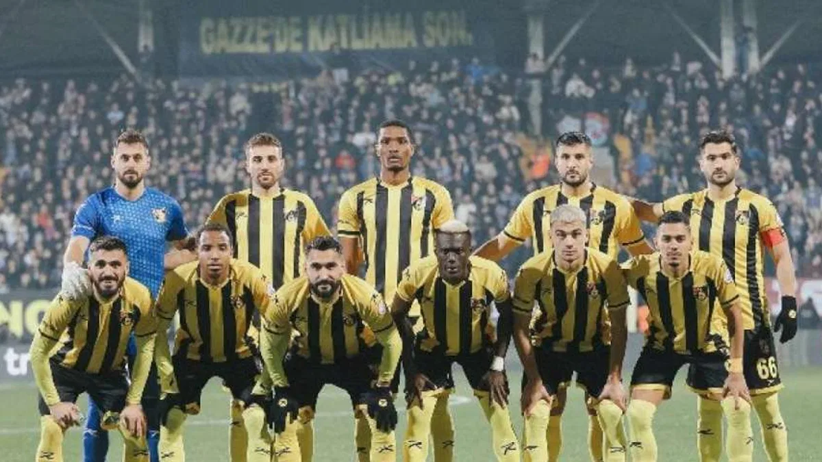 Süper Lig'de ilginç olay! İstanbul-Trabzon maçı yarıda kaldı!