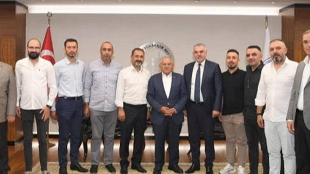 Kayserili emlakçılardan Büyükkılıç'a ziyaret