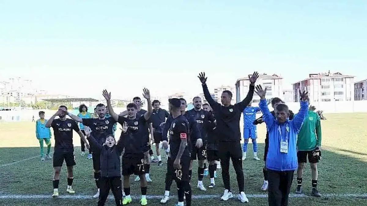 Edremitspor farklı kazandı