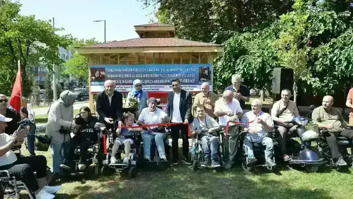 Trabzon’da özel gereksinimli bireylere özel kamelya