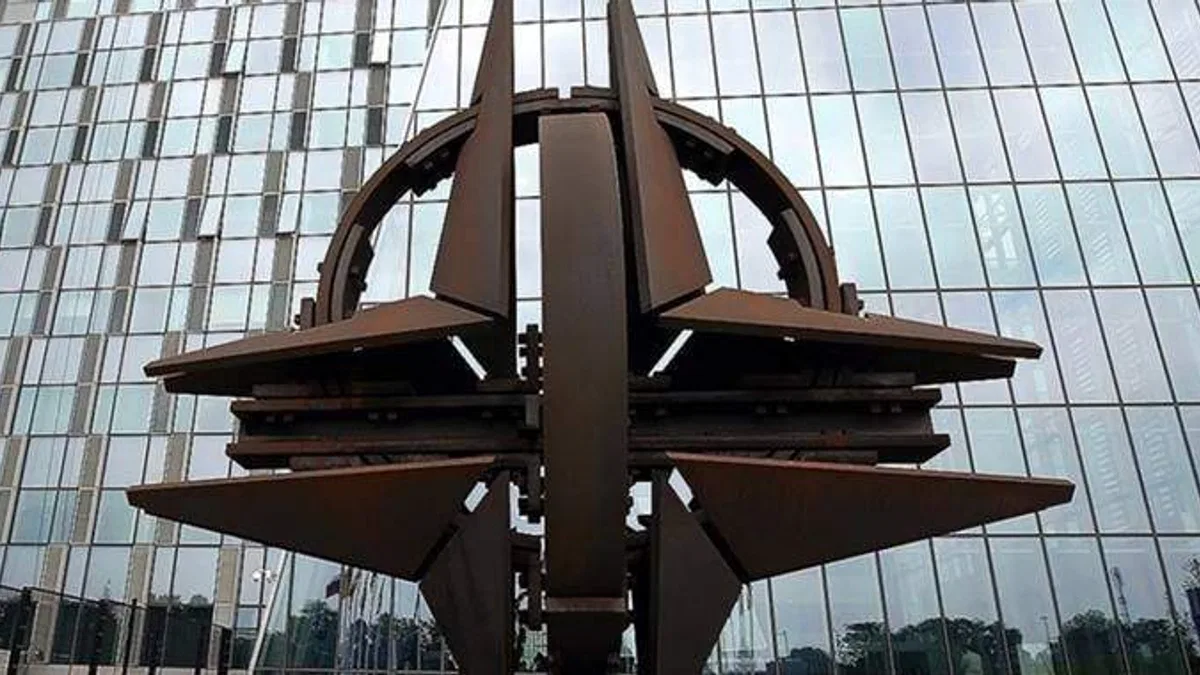 NATO'dan Rusya'ya karşı uyarı