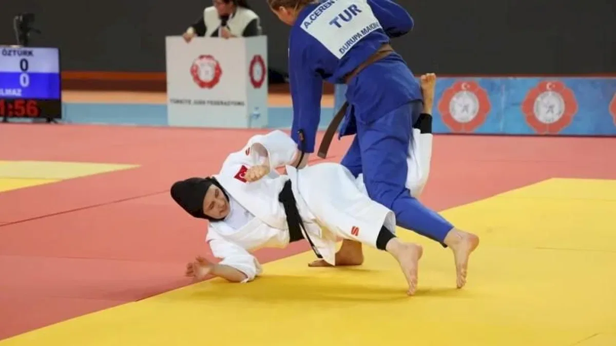 Trabzon’da Judo Şampiyonası nefes kesti