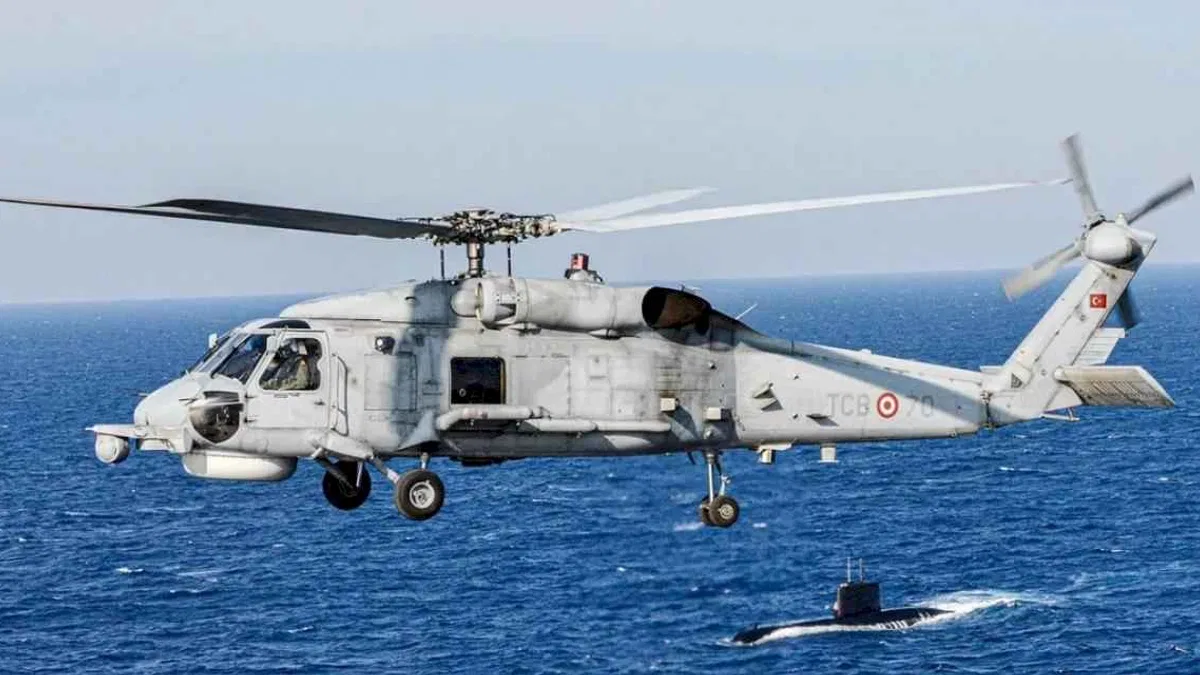 SH-70 helikopteri denize acil iniş yaptı!