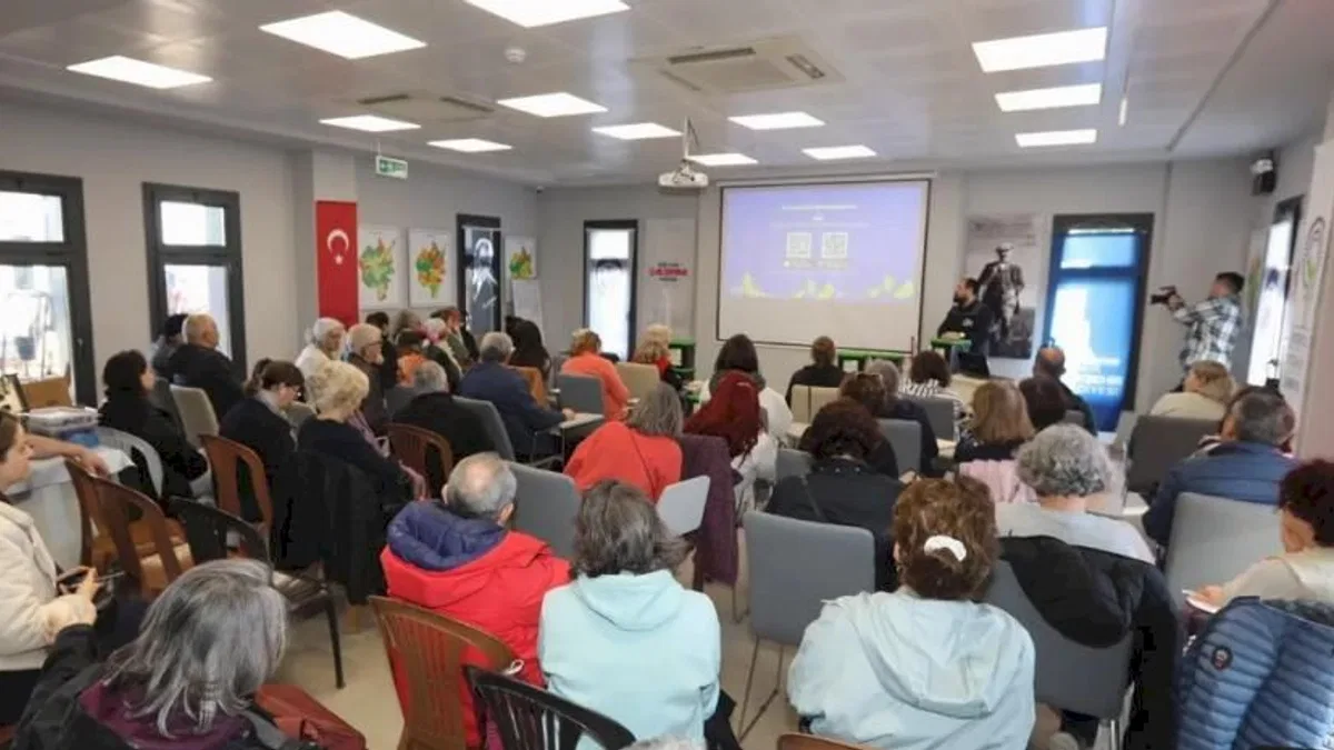 İzmir Efes Selçuk’ta kompost eğitimi yoğun ilgi gördü