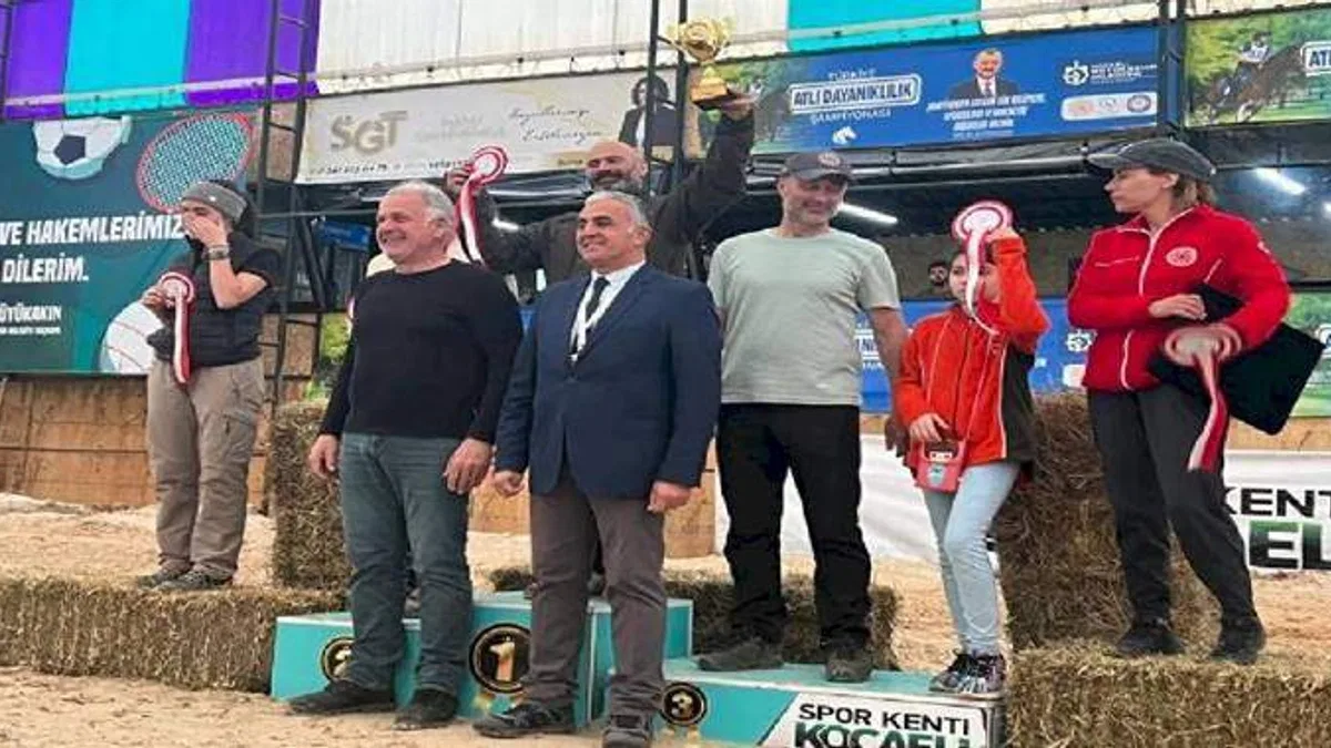 Atlı Dayanıklılık Yarışmaları'nda kupalar sahiplerini buldu