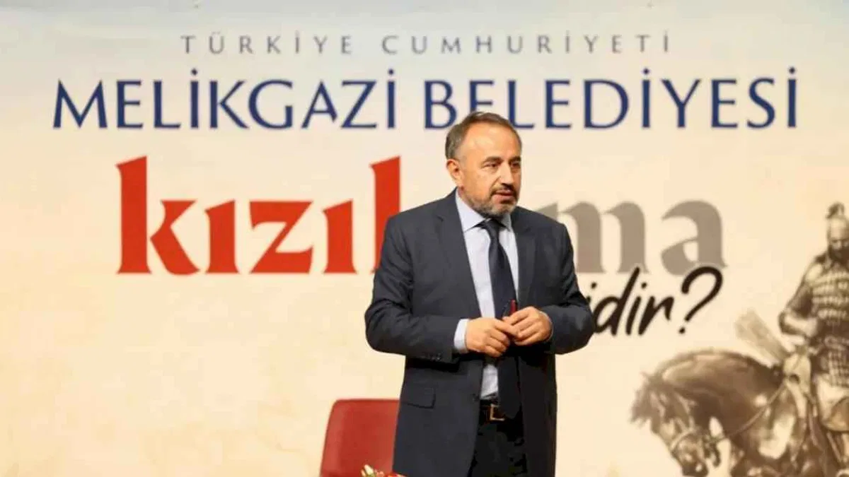 Kayseri Melikgazi'de 'Kızıl Elma' konferansı