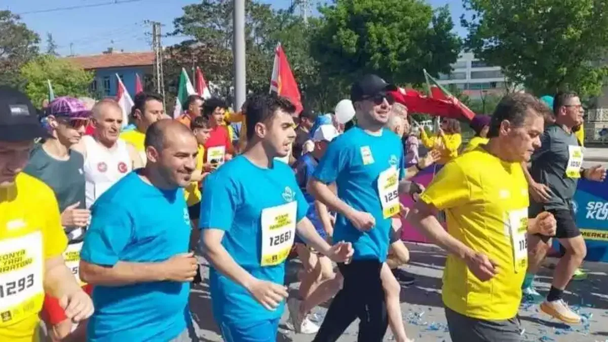 Konya Yarı Maratonu’nda SOBE Vakfı otizme koştu