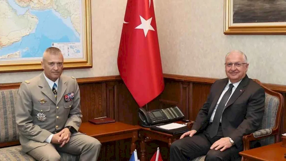 Bakan Güler, Fransa Genelkurmay Başkanı Burkhard’ı kabul etti