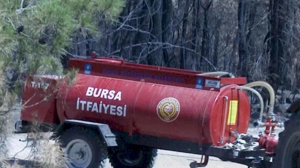 Bursa Büyükşehir'in tankerleri orman yangınlarına müdahalede kilit rol oynuyor