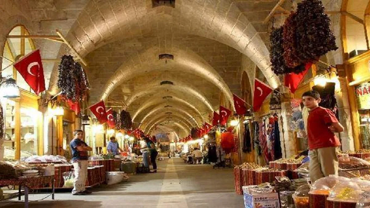 Zincirli Bedesten esnafına destek eli