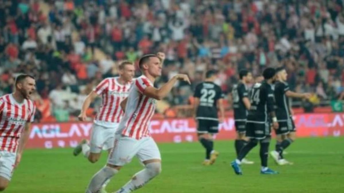 Bitexen Antalyaspor 3-2 Beşiktaş (Maç Sonucu) Antalya Kartal'a geçit vermedi