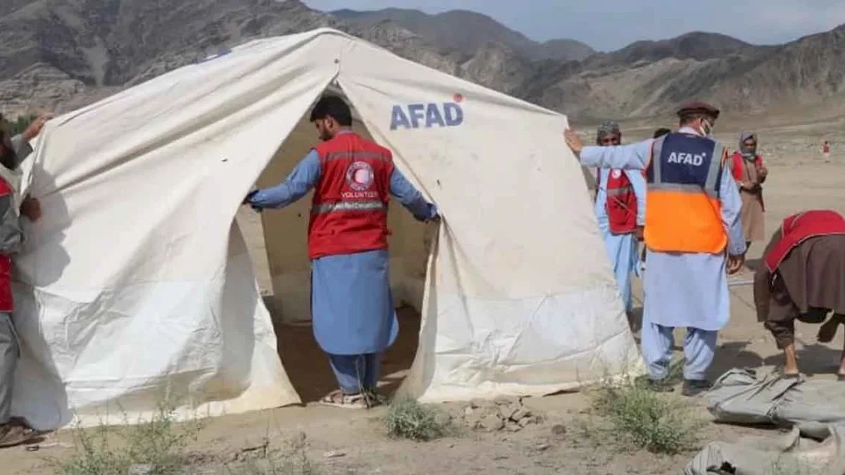 Afganistan Kunar'da çadır kurulumları sürüyor