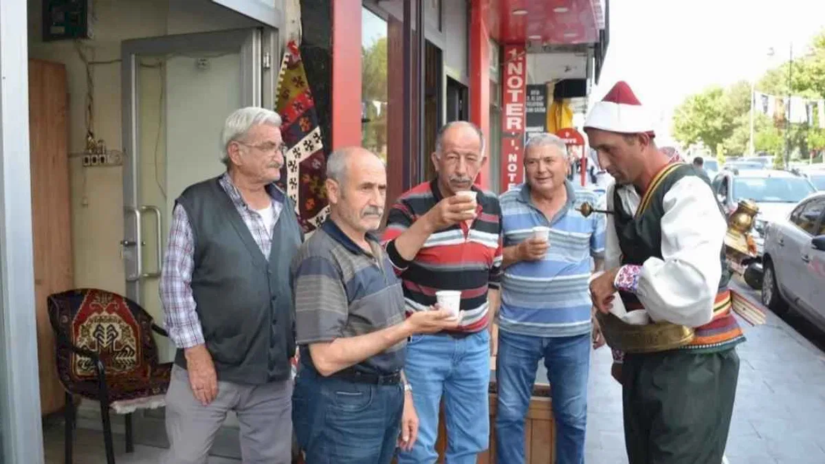 Nevşehir Belediyesi'nden limonata ikramı