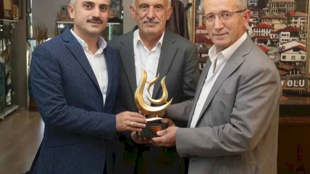 Çayırova sanayicinin yanında