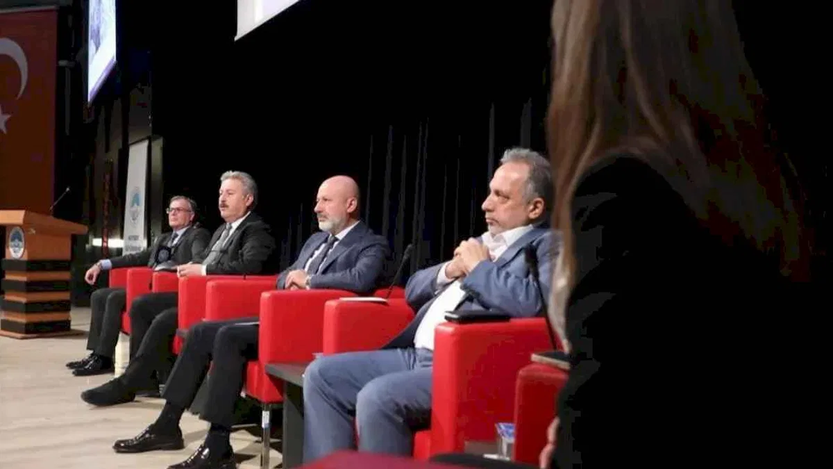 Mustafa Palancıoğlu 'kentsel dönüşüm'ü anlattı