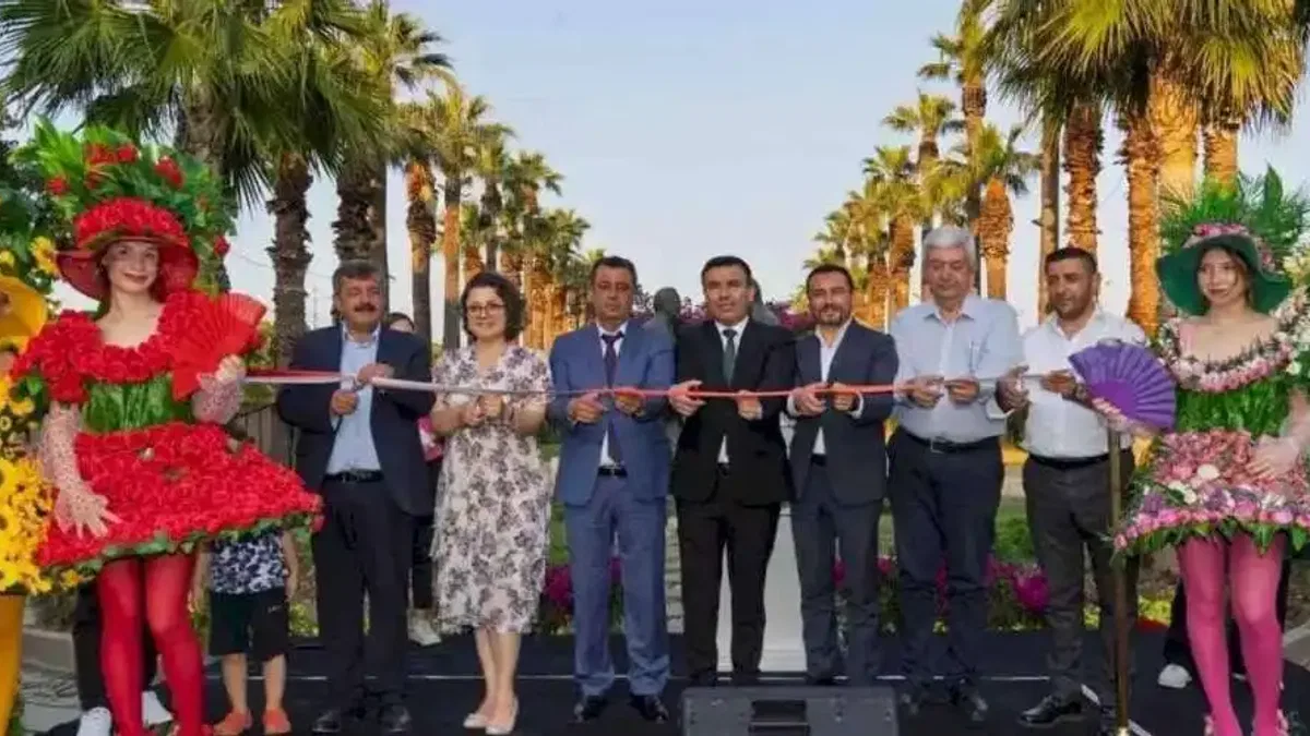 1. İzmir Balkon ve Bahçe Bitkileri Festivali başladı