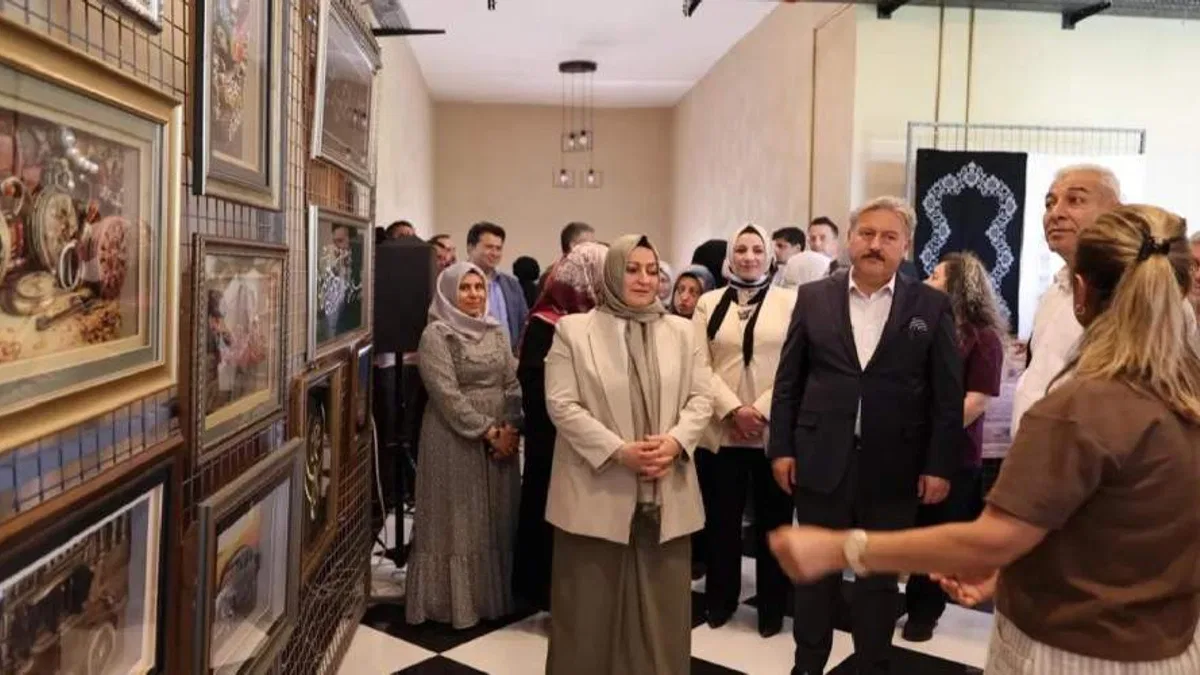 Kayseri Melikgazi'de bir yıllık emek görücüye çıktı