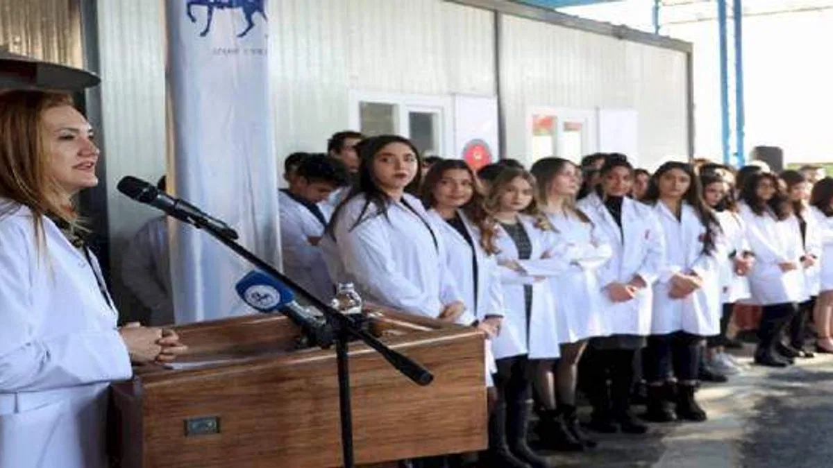 Dokuz Eylül'de 'beyaz önlük' heyecanı