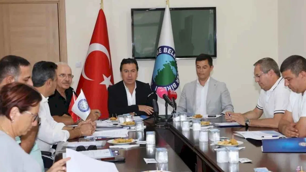Kıyı Ege Belediyeleri 'orman' gündemiyle toplandı