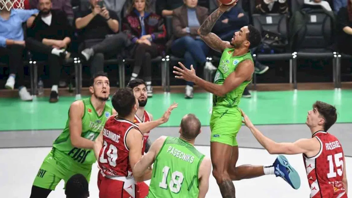 TOFAŞ FIBA Europe Cup İspanya deplasmanında çeyrek final peşinde