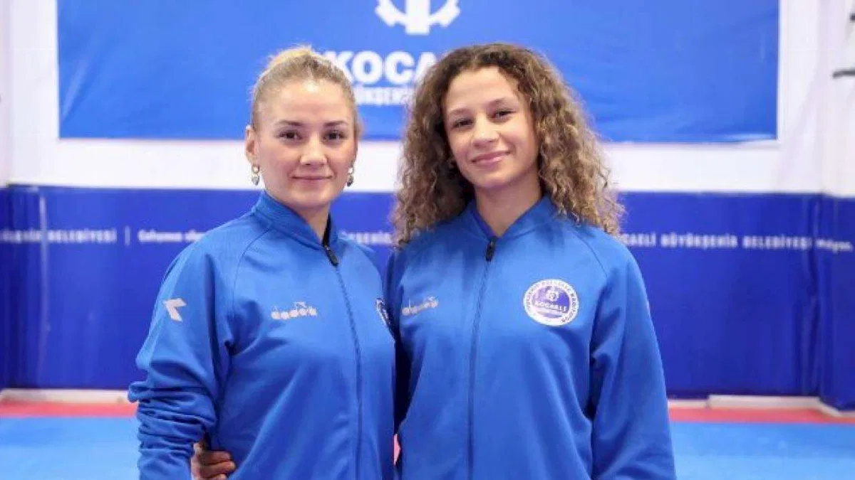 Kağıtsporlu kardeşler dünya şampiyonasında