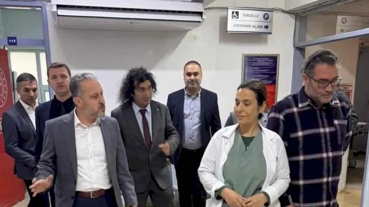 Düzce İl Sağlık Müdürü Akçakoca İlçe Devlet Hastanesi'ni ziyaret etti