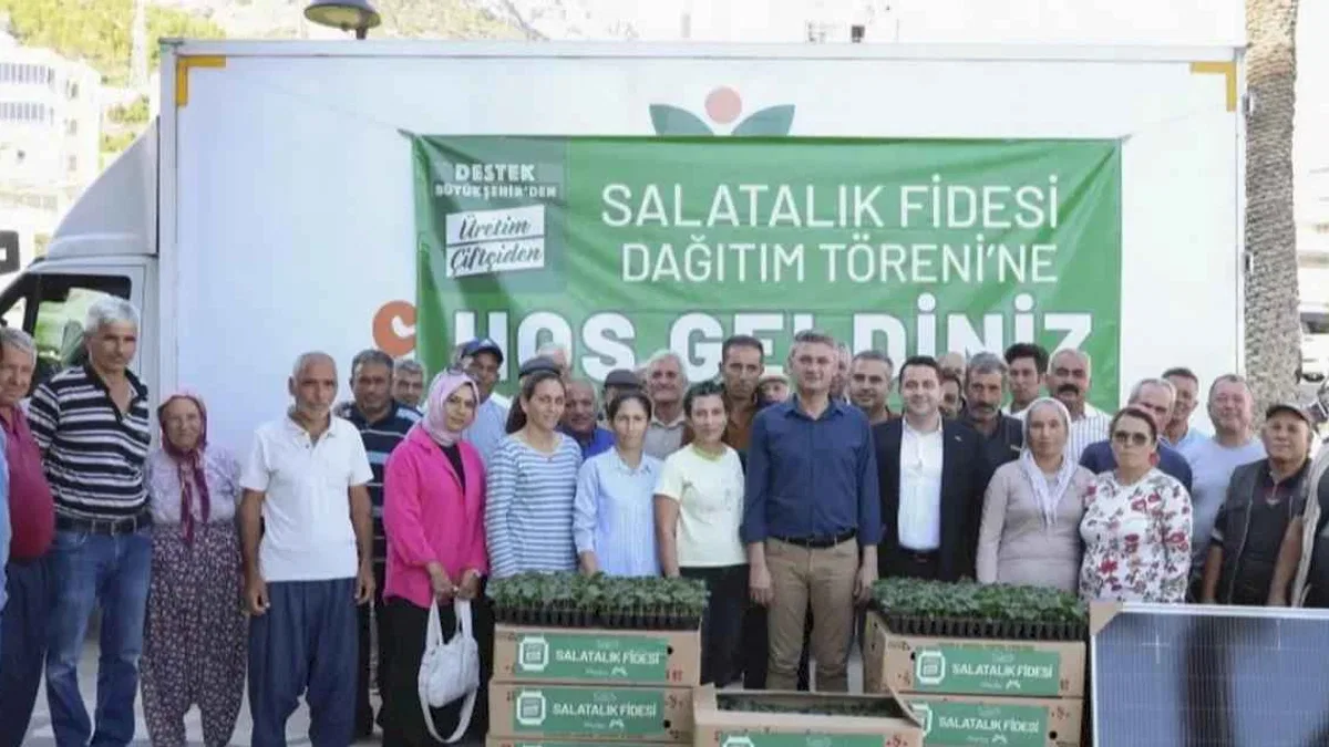 Aydıncık’ta üreticiye Büyükşehir desteği