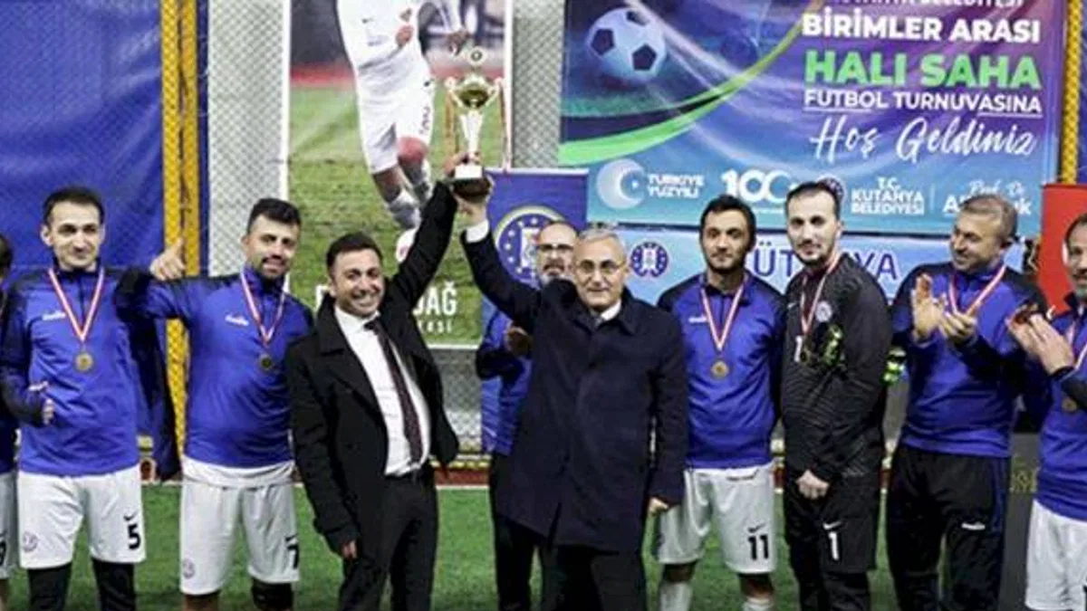 Kütahya'da kurum içi şampiyon Özel Kalem Müdürlüğü