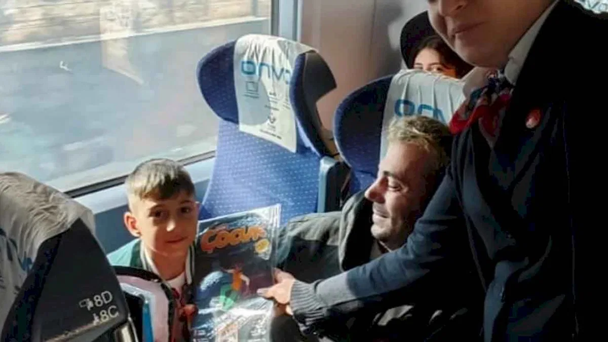 RTÜK Medya ve Çocuk Dergisi, YHT yolcusu çocuklara dağıtıldı