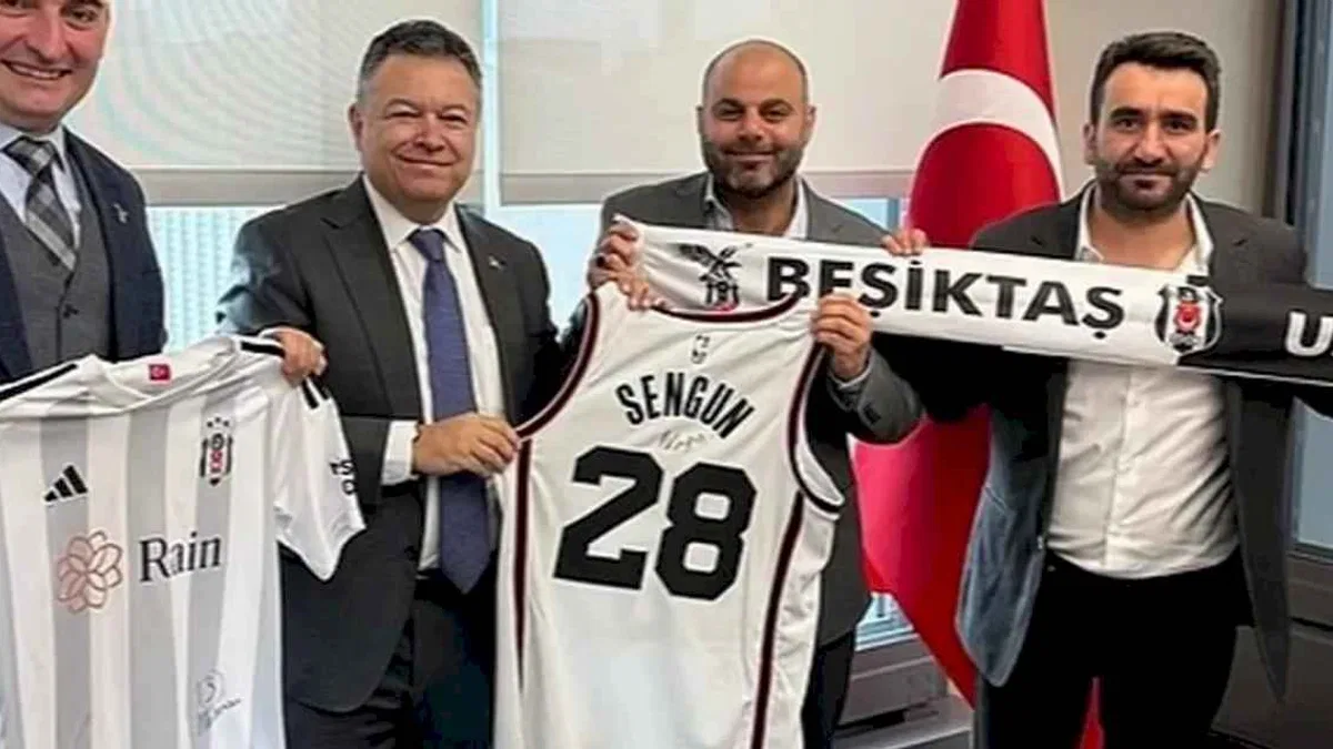 Beşiktaş USA, New York Başkonsolosu Muhittin Ahmet Yazal'ı ziyaret etti
