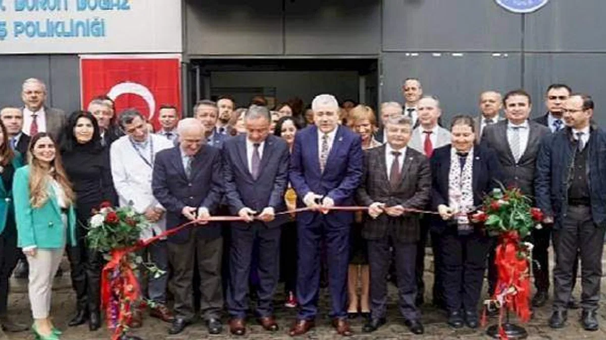 Karşıyaka'da Ege Üniversitesi Tıp Fakültesi KBB Polikliniği açıldı