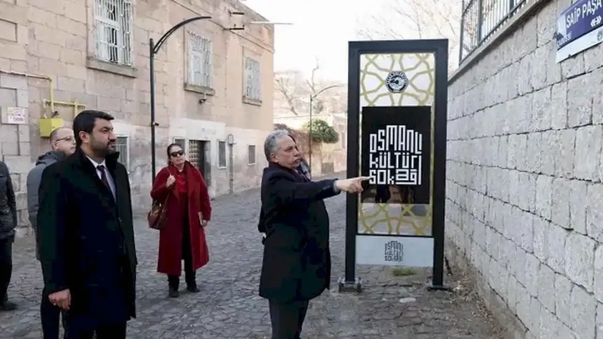 Kayseri Talas'ta Türkçe sokğaı çalışmaları hızlandı