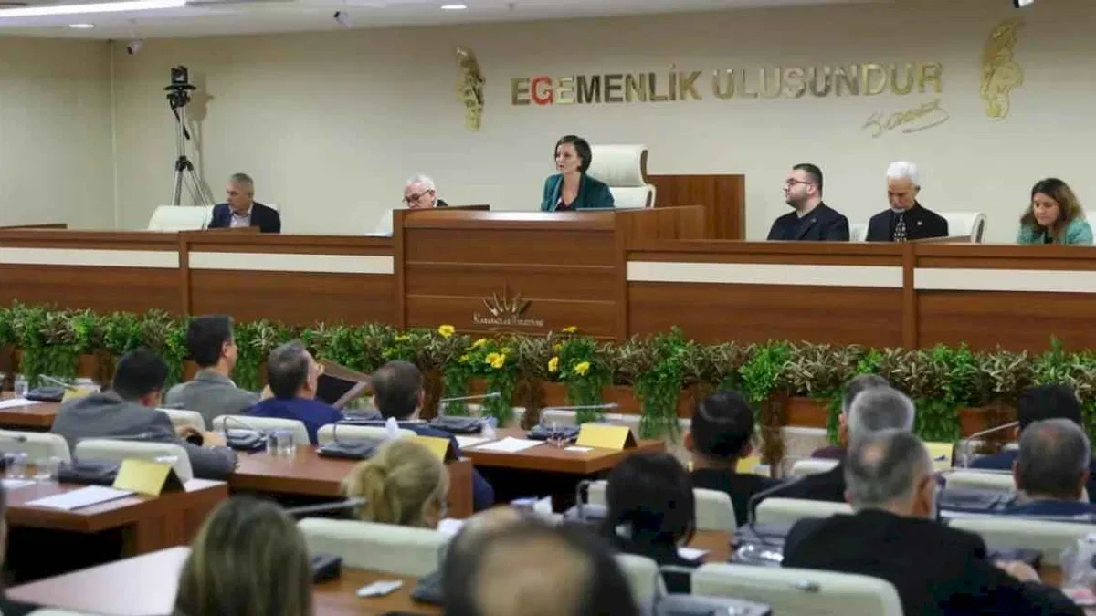 İzmir Karabağlar Meclisi toplandı