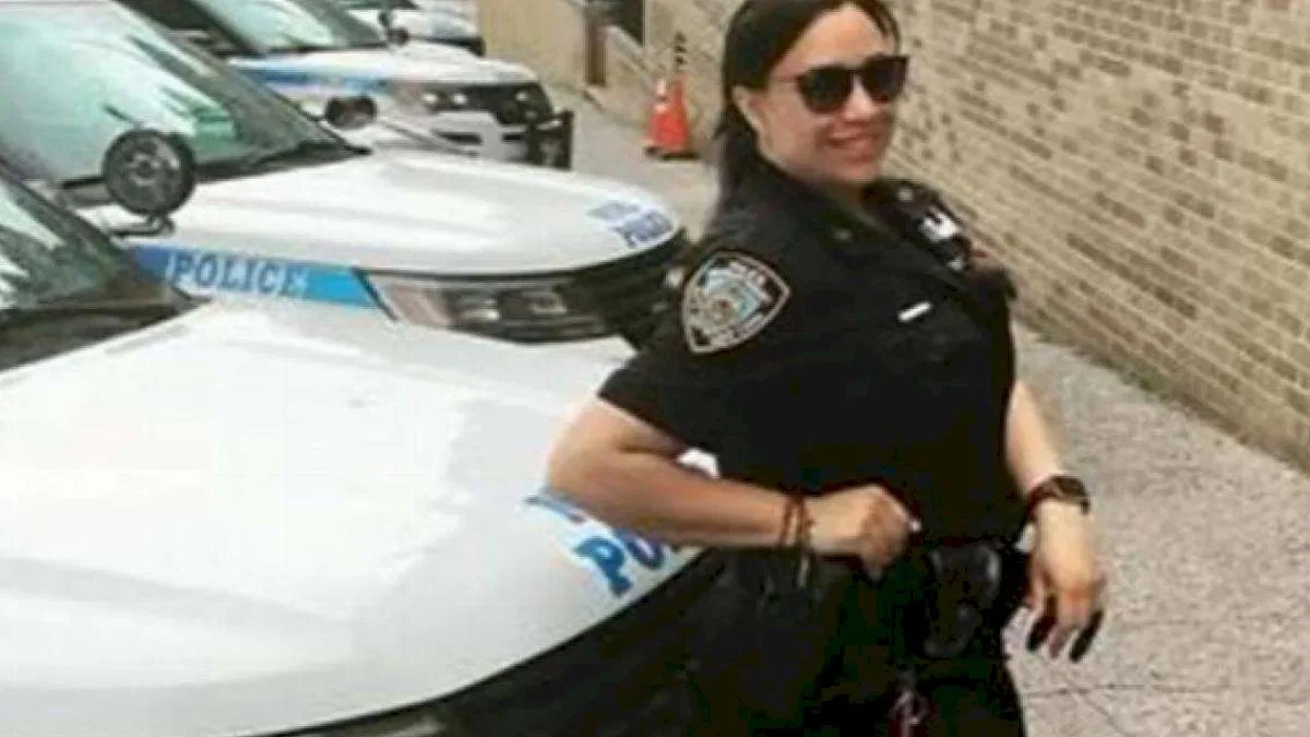 NYPD'de 'uyuşturucu' skandalı... Kadın polis 'satıcılık'tan tutuklandı!