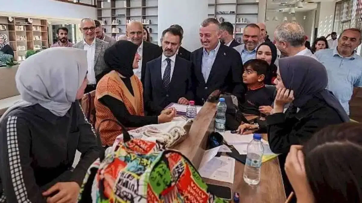 Büyükakın: Hedefiniz yüzyıllıksa insan yetiştirin