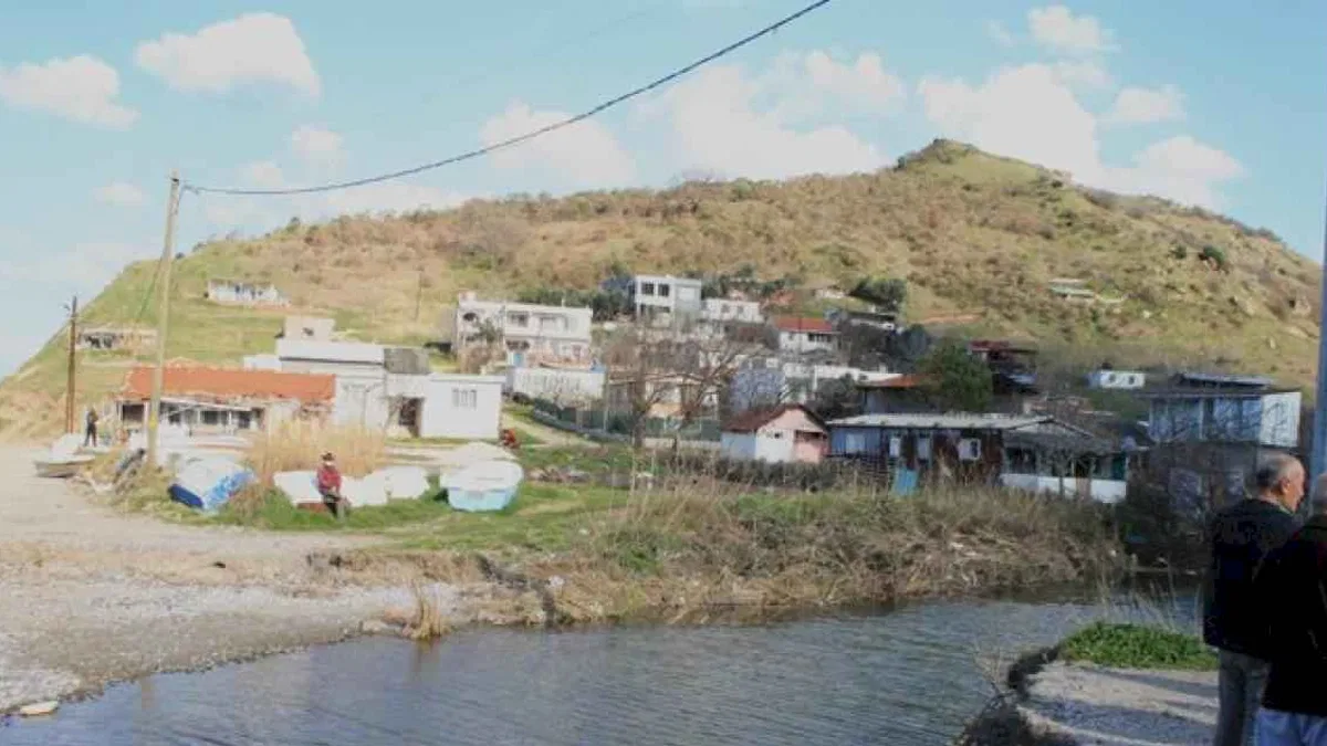 Mudanya kırsal sahilinde selde yıkılan köprü 4 aydır ulaşımı güçleştirdi