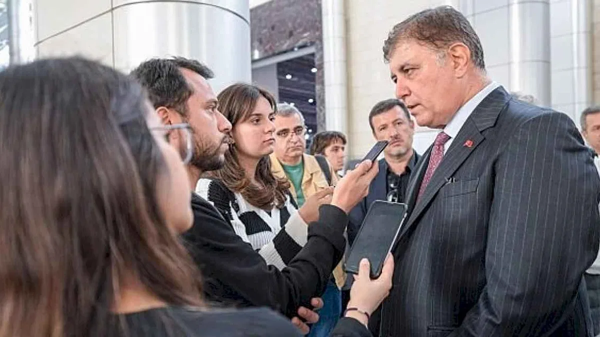 Başkan Tugay'dan Körfez açıklaması: Zahmet olacak ama İzmir Körfezi'ne müdahale etsinler