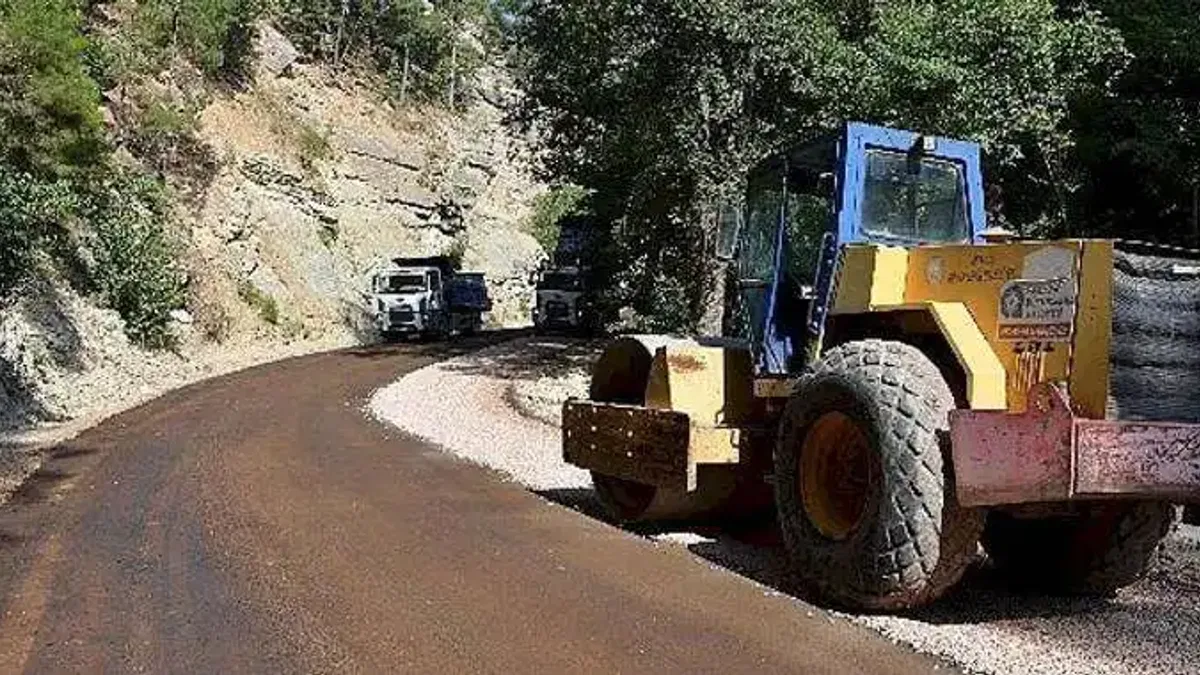 Taşatan grup yolu asfaltlandı