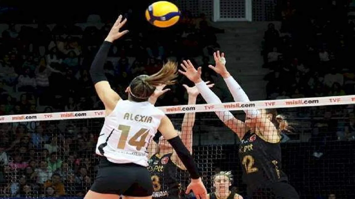 VakıfBank PTT'ye set vermedi